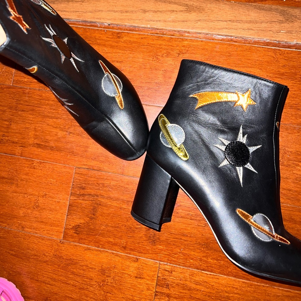 Katy perry space booties